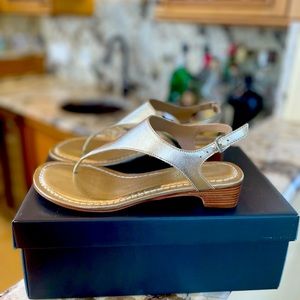 NIB Bernardo Gala sandal - Size 7.5M Champagne Antique Calf